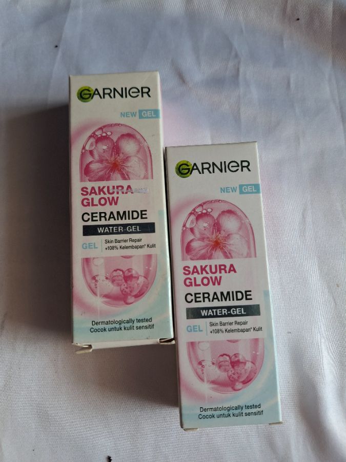 Garnier sakura glow ceramide cream 20ml
