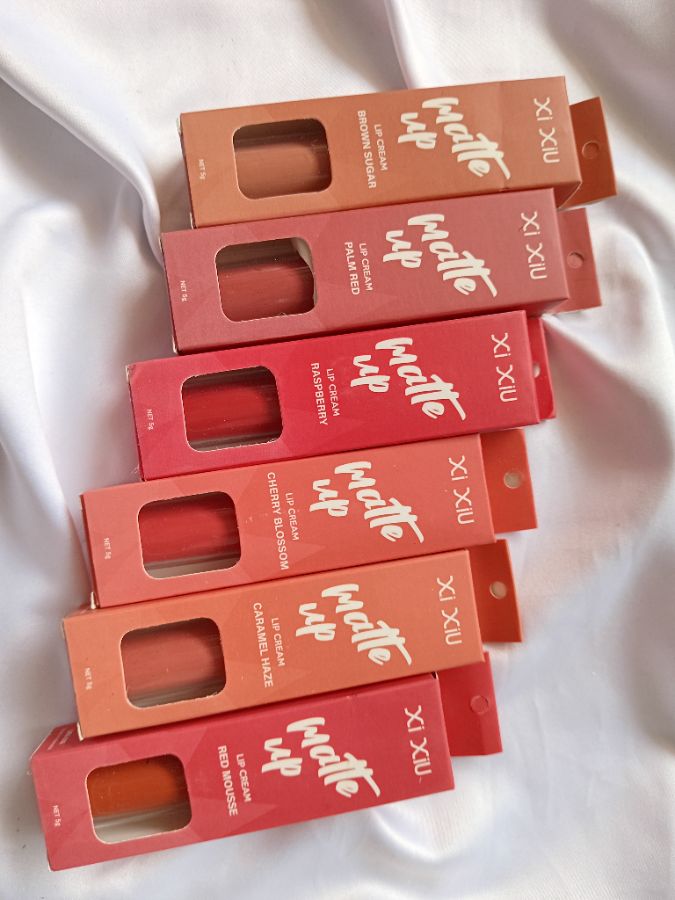 Xi Xiu Lip Cream 02 Palm Red