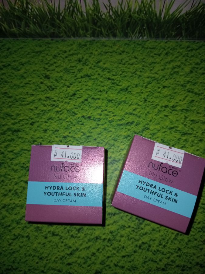 Nuface nu glow hydra lock&youth day cream