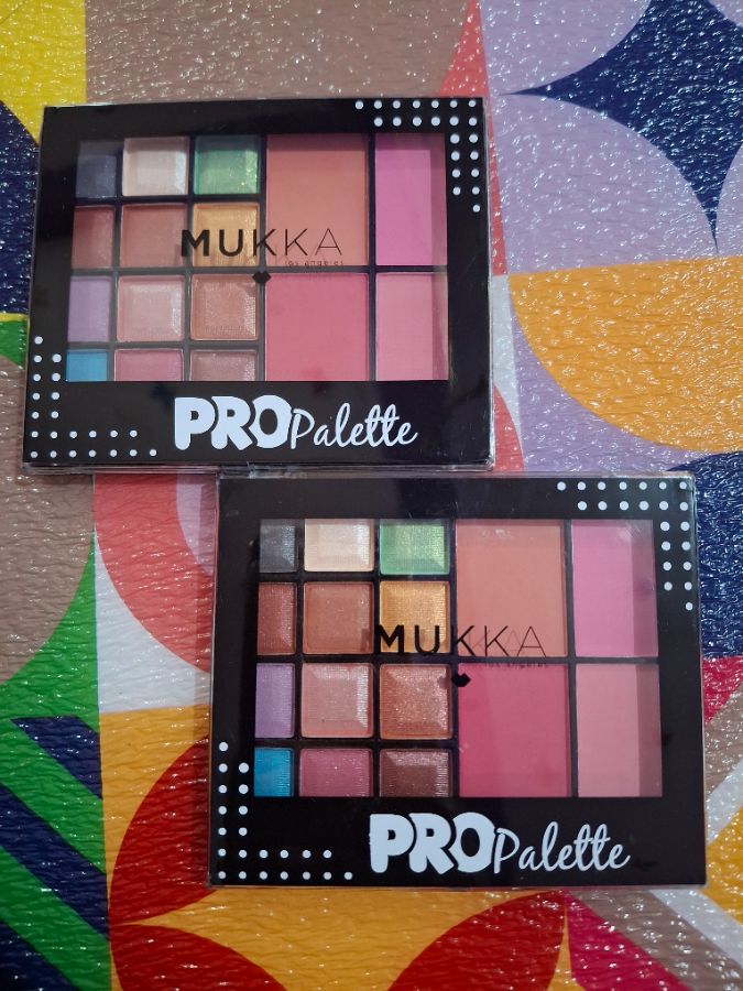 MUKKA EYESHADOW PRO PALET