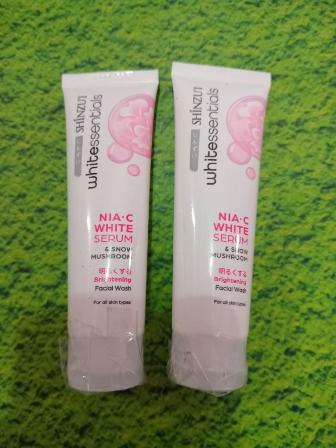 Shinzui Brightening Facial Wash 20ml