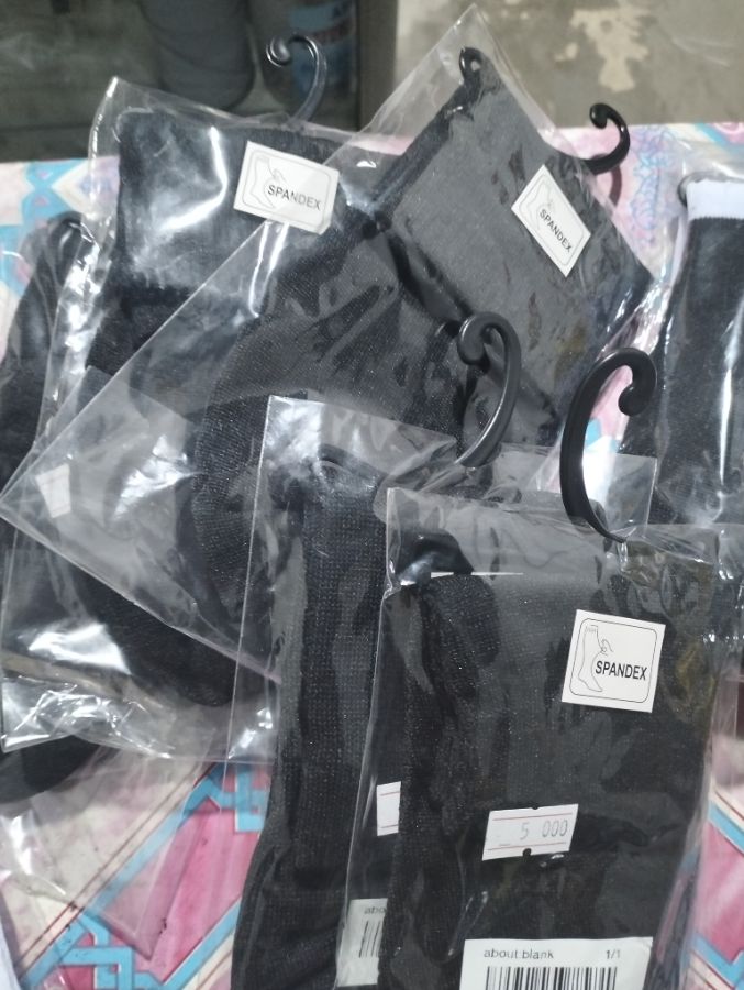 Kaos kaki SD Hitam