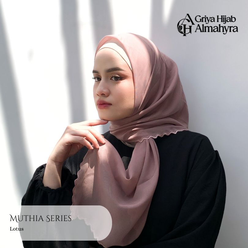 Polycotton Muthia -  Lotus