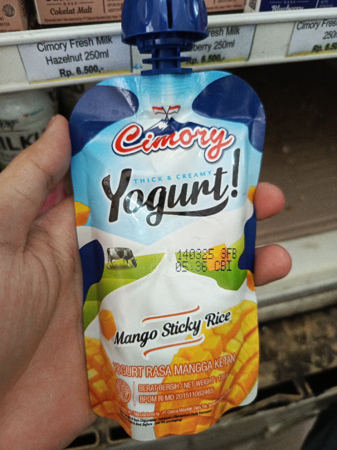 Cimory Squeeze Manggo Sticky Rice