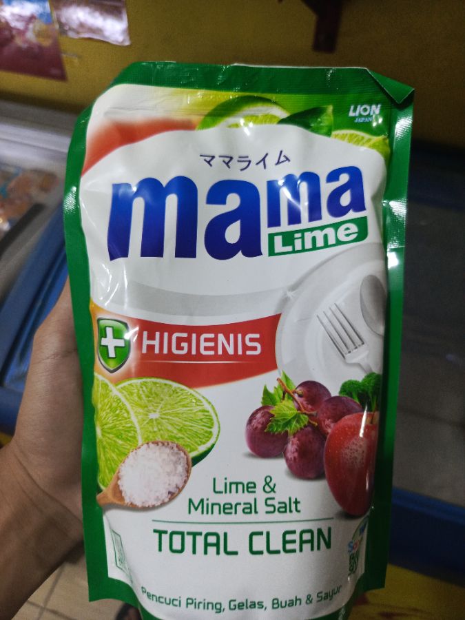 Mama Lemon Jeruk Nipis 690ml