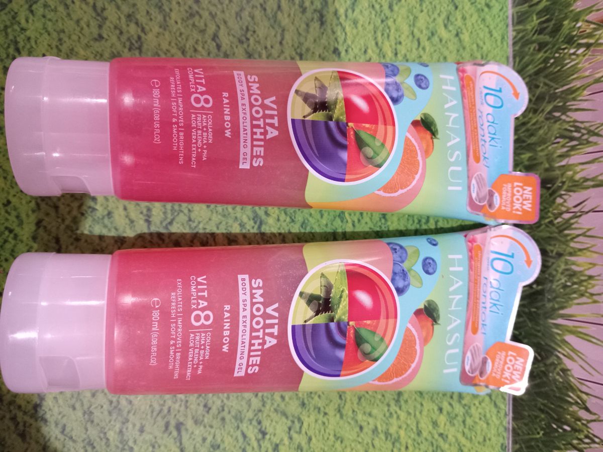 Hanasui VITA Smoothies Body Spa Exfoliating gel 180ml