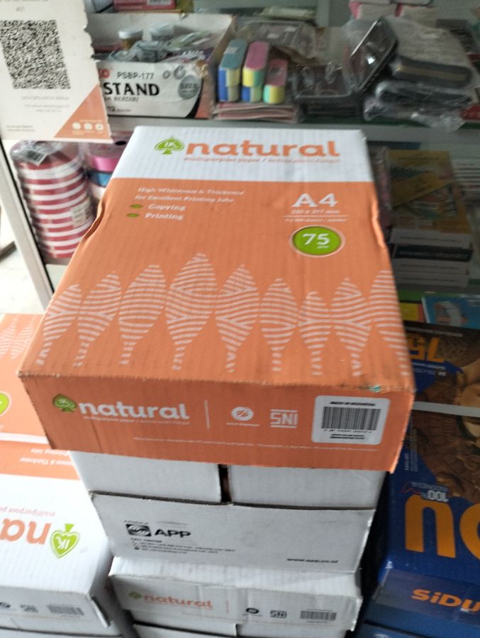 Kertas HVS A4 natural
