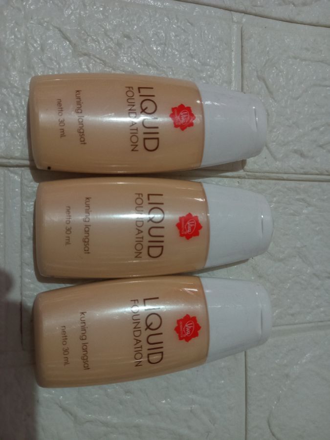 Viva Liquid Foundation Kuning Langsat 30ml