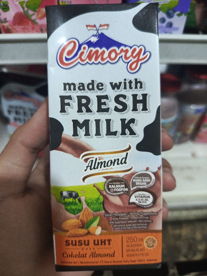 Cimory Fresh Milk Almond 250ml