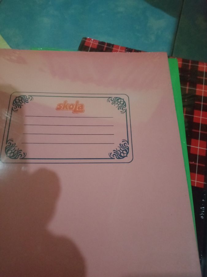Buku tulis Skola