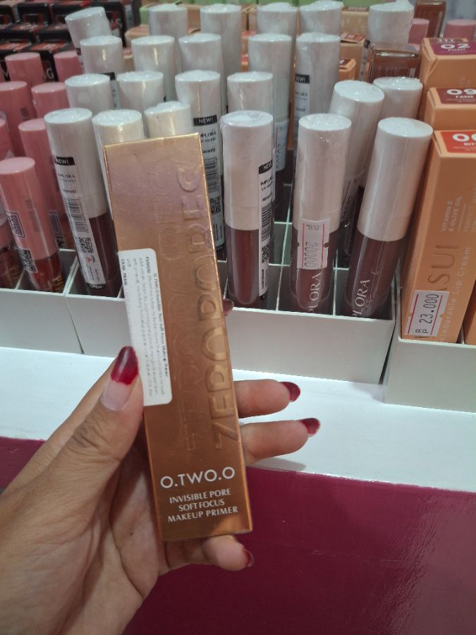 O.TWO.O MAKE UP PRIMER 