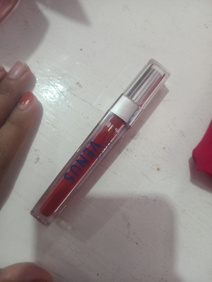 Venus Lip mate