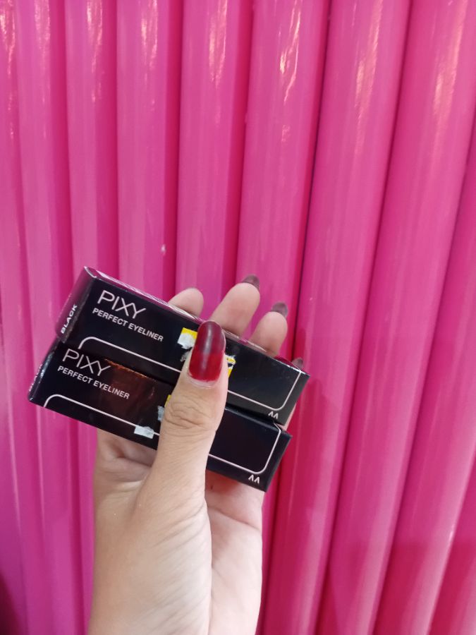 PIXY PERFECT EYELINER