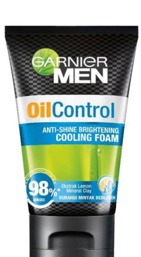 GARNIER MEN OIL CONTROL