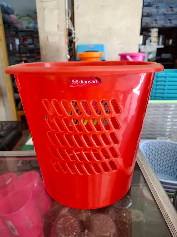 TEMPAT SAMPAH SOLUNA DS