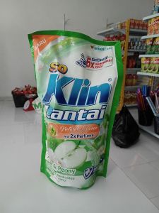 So Klin Lantai Apple 770 Ml Refil