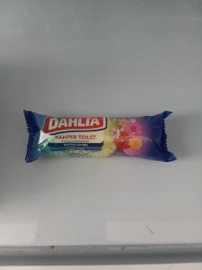 Dahlia Kamper Ball