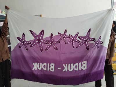 Sarung Bali (Biduk-biduk)
