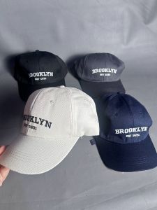 Topi brooklyn
