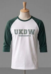 Kaos UKDW (Raglan Hijau)