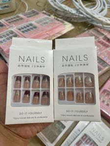 Nails pendek