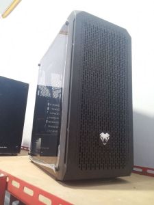 CASING GAMING VENOM RX GOTHAN