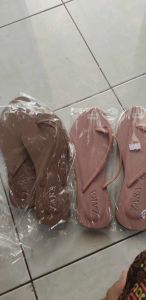 Sendal jepit isrin
