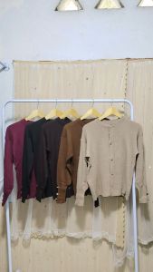 Cardigan basic kancing
