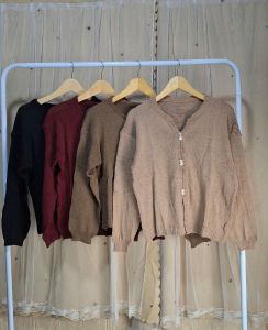 Blouse inces knit