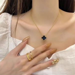 Kalung titnium 1 clover