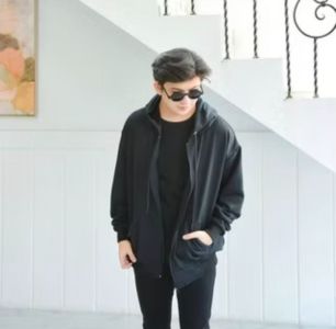Jeket hodie