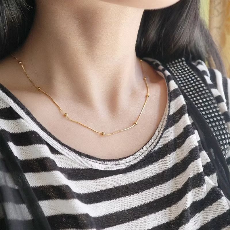Kalung bulat kecil