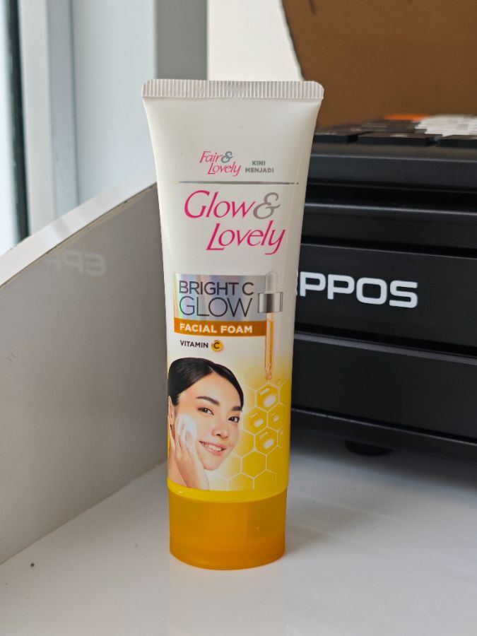 Glow n Lovely Bright C FF 50 G 