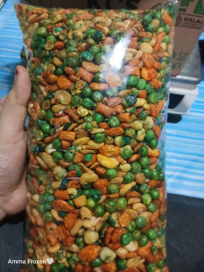 KACANG CAMPUR 1 KG