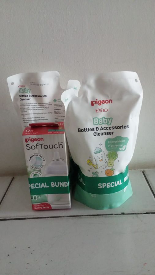 0745 Pigeon Botol PP Wide Neck 160ml (Free LQ Cleanser 450ml)