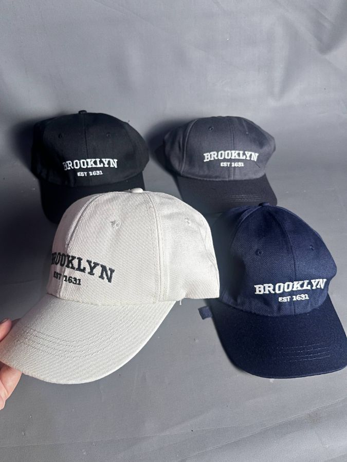 Topi brooklyn