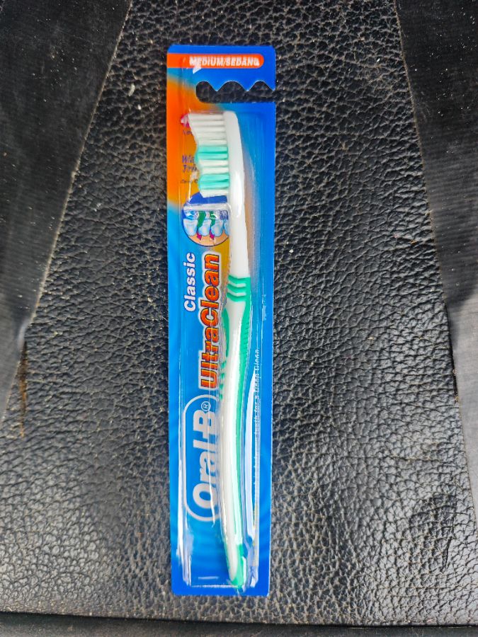 Oral B Ultra Clean Classic 1