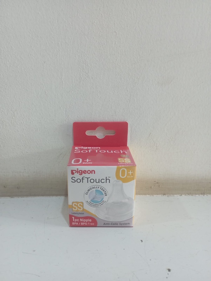 0763 Pigeon Dot/Nipple SofTouch (SS) 0+