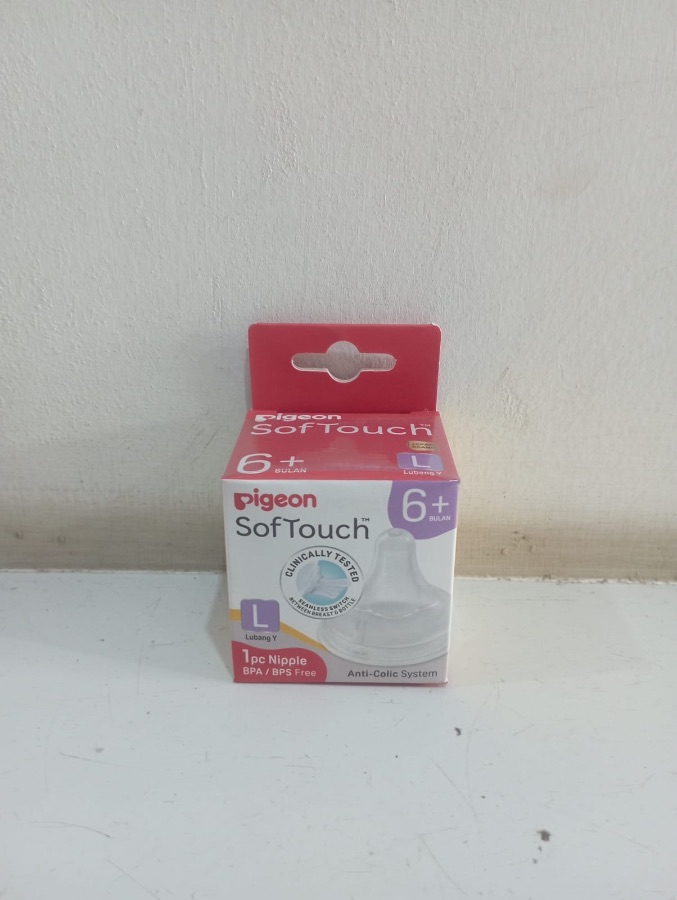 0764 Pigeon Dot/Nipple SofTouch (L) 6+
