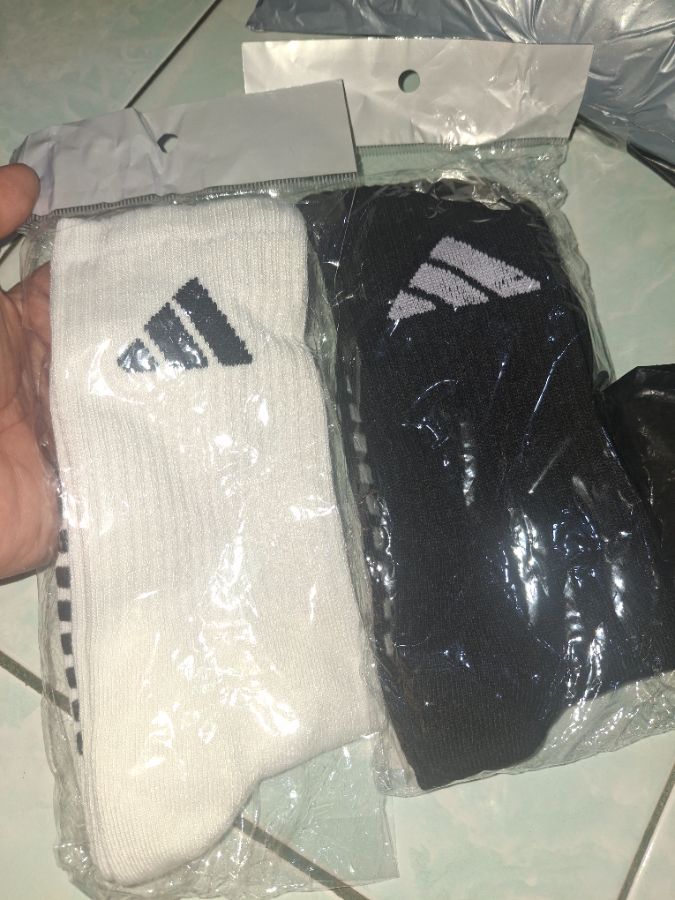 Kaos kaki bola