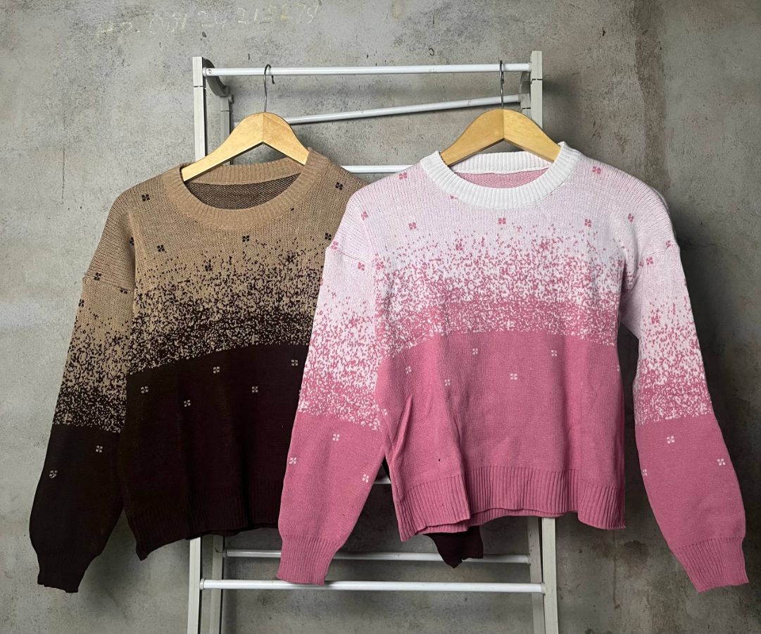 Sweter gradasi