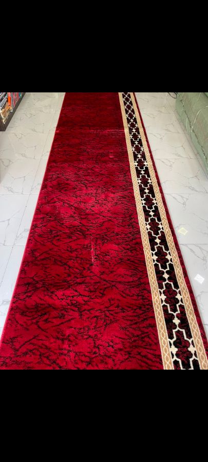 BMN-04 Merah Abstrak