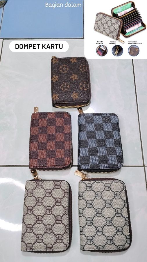 Dompet kartu