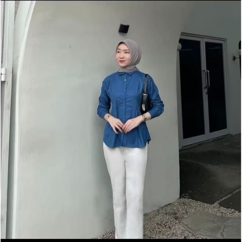 Kemeja Luna