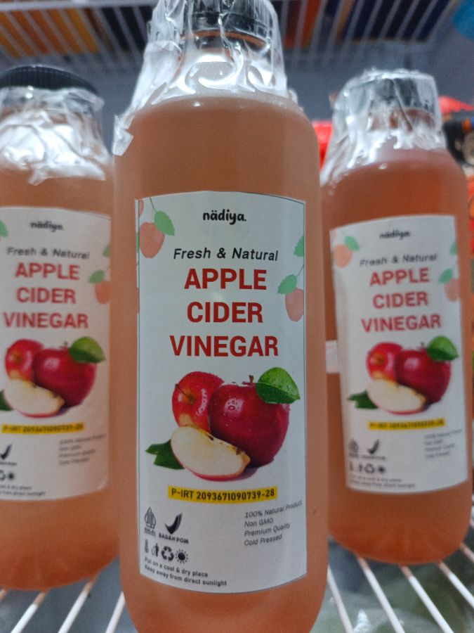 NADIYA Cuka Apel 500ml
