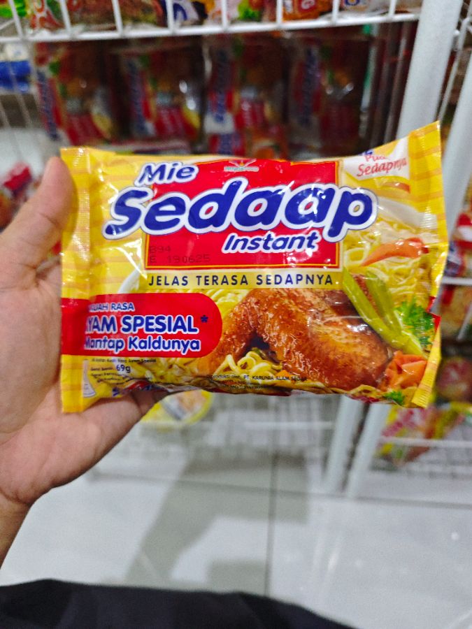 Sedaap Ayam spesial 
