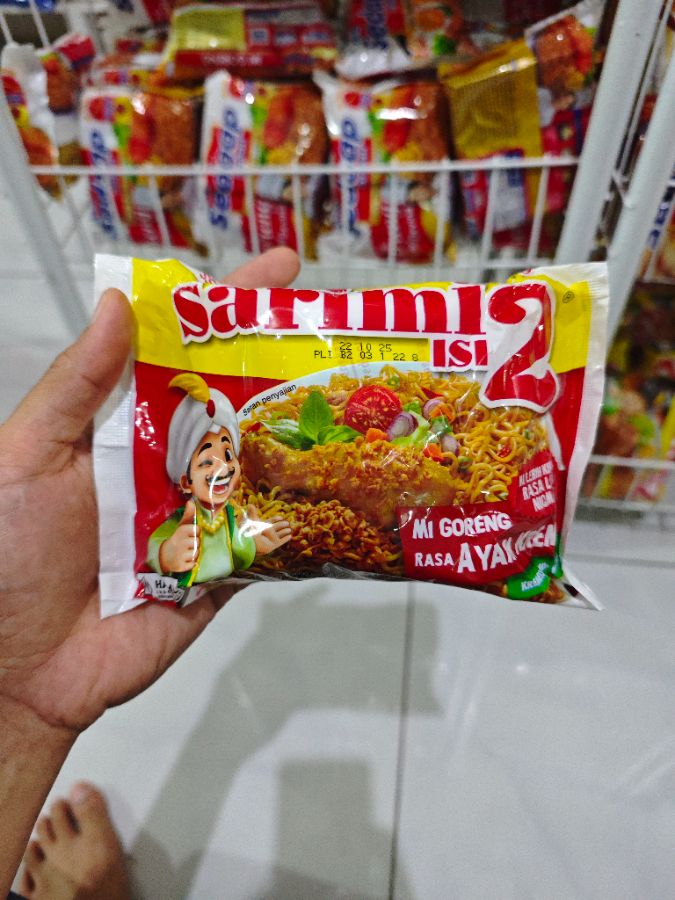 Sarimi isi 2 ayam kremess