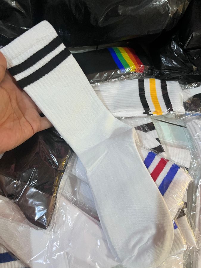 Kaos kaki stripe